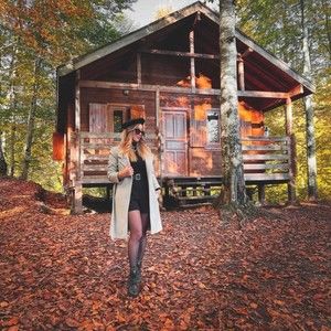 Meet your Posher, Caroline